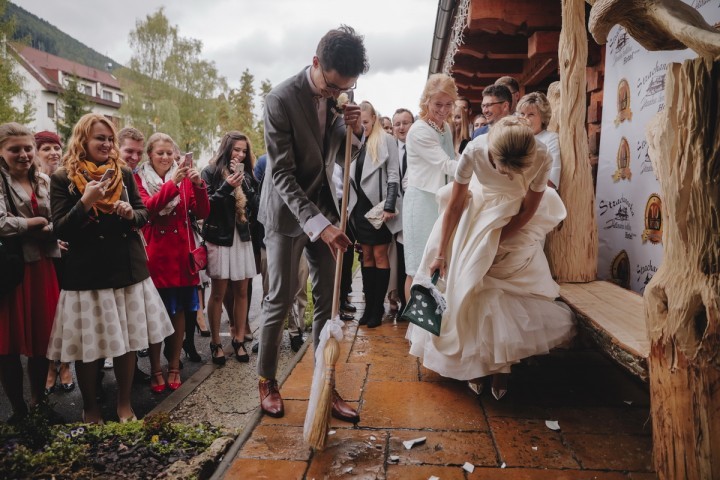 Svadby a oslavy v horskom prostredí v Hoteli Strachanovka ***